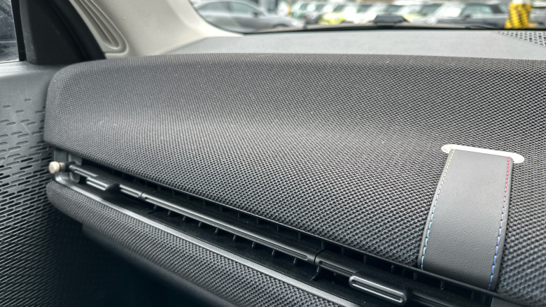 MINI Cooper 135kW E Classic 41kWh 3dr Auto Electric Hatchback